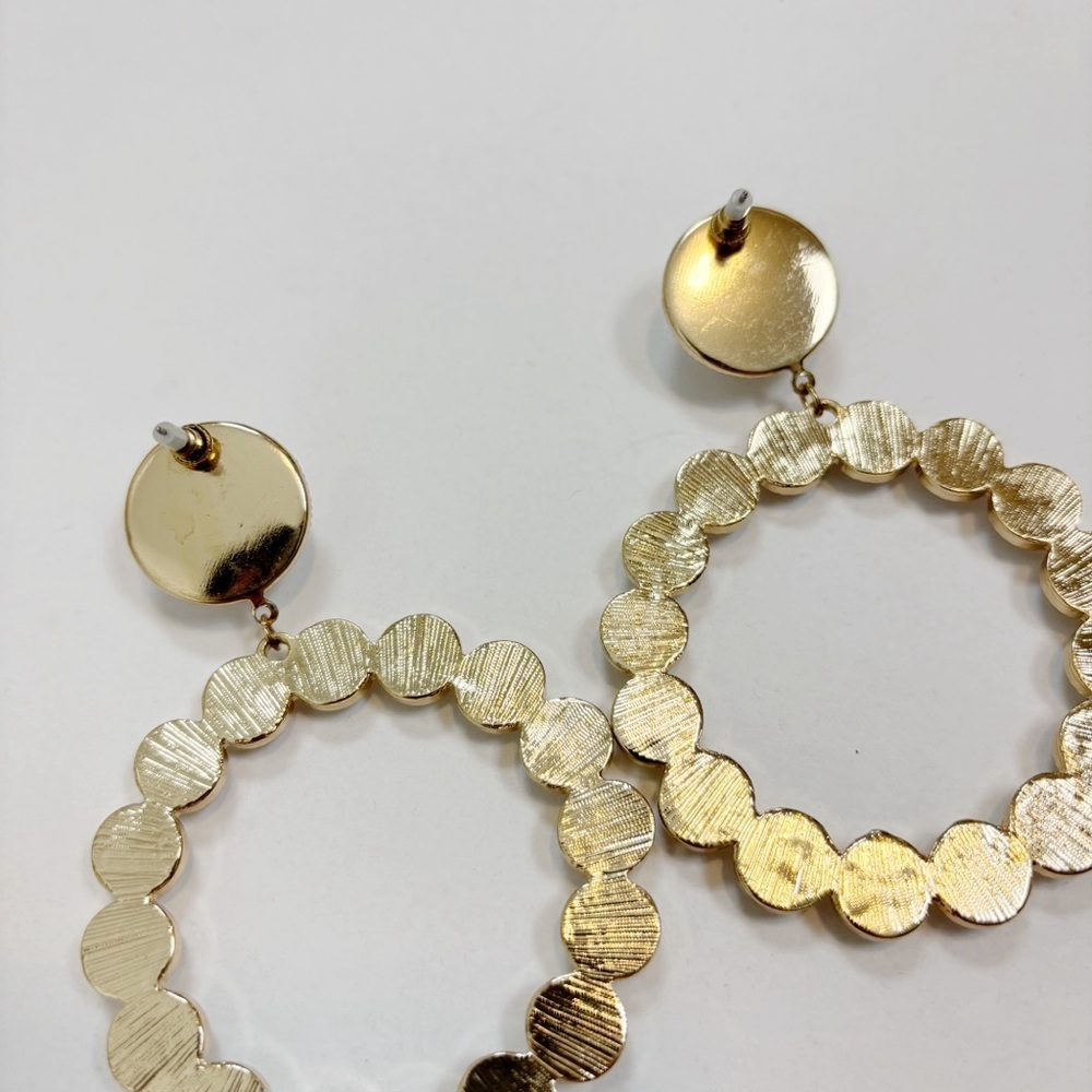 8 Other Reasons Gorg Hoops in Gold - Picture 5 of 6